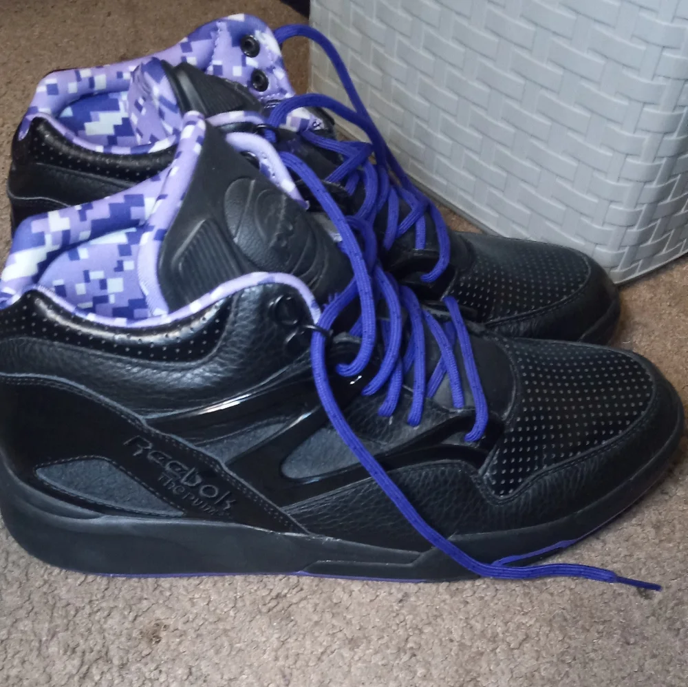 Shoes - Picture 2 of 3